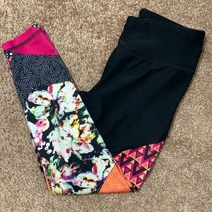 RBX Cropped Leggings Size XS, good condition, great colors